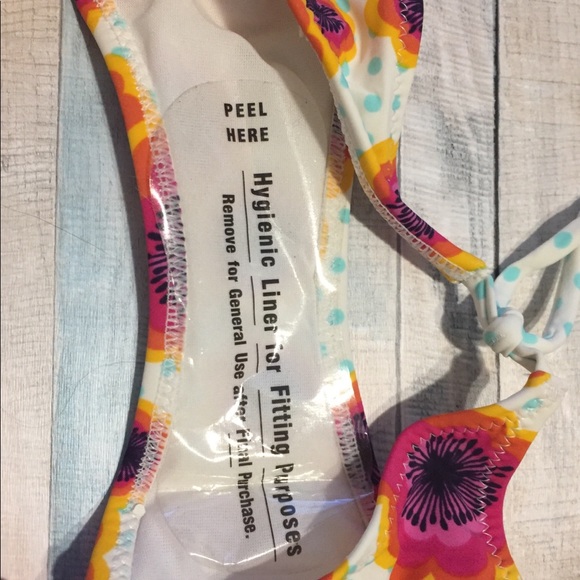 NWT Aeropostale Cute Retro Floral Print Bikini - Picture 5 of 5